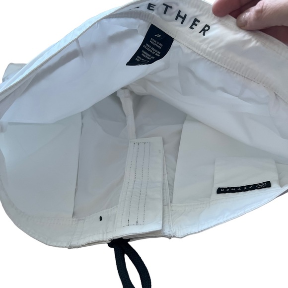 Aether Size 28 Mens White Polyester NWT Shorts - Picture 8 of 9